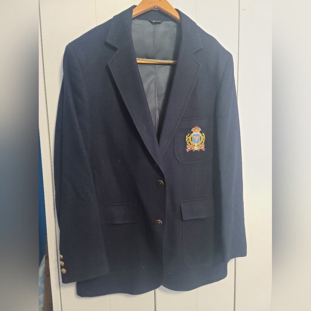 Navy blue suit with armor patch. Size m/l. Gold buttons. Vintage suit